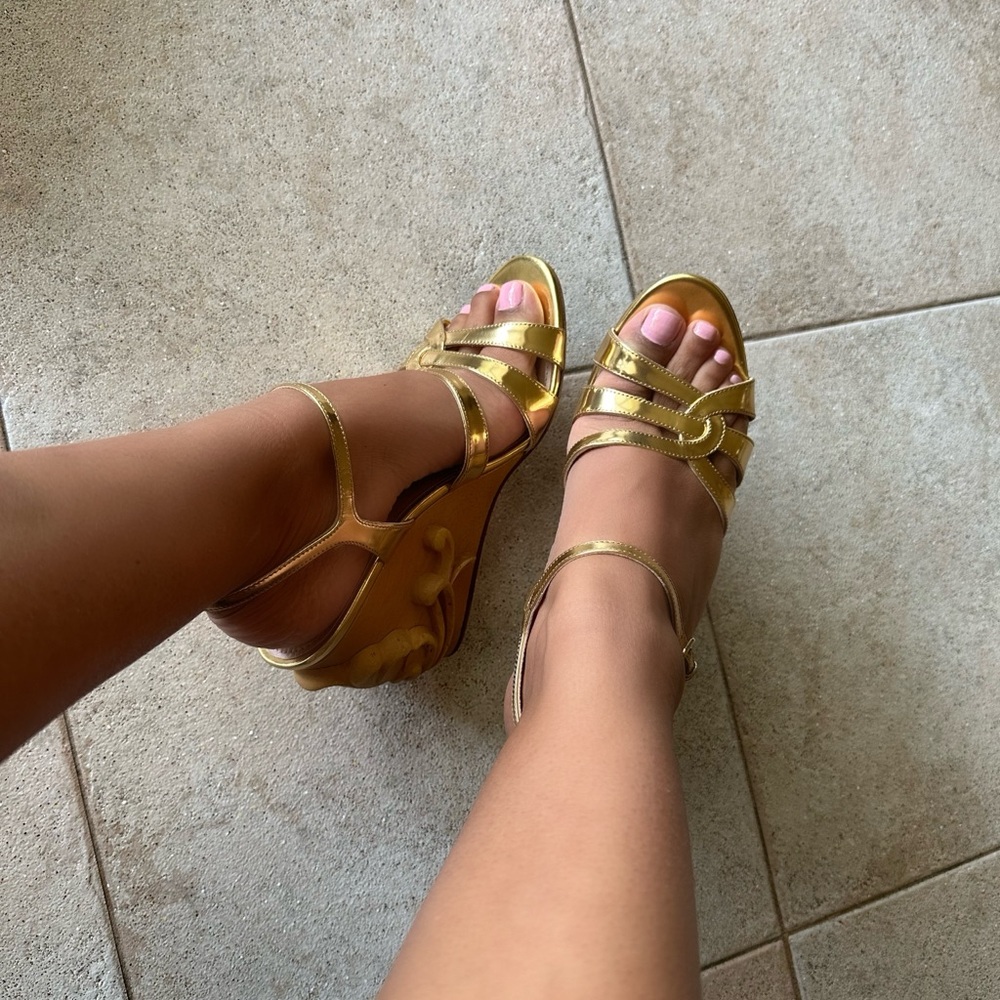 Beautiful unique Miu Miu Calzature Donna Strappy Wedge heels😍